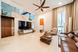 Chiltern Drive (D13), Terrace #556875471